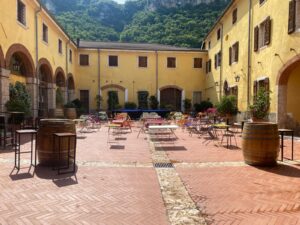modus-castelletti-teatro-cantine-poggi