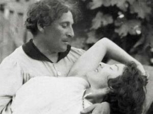 Modus-Verona-Castelletti-blu-di-chagall-palmieri